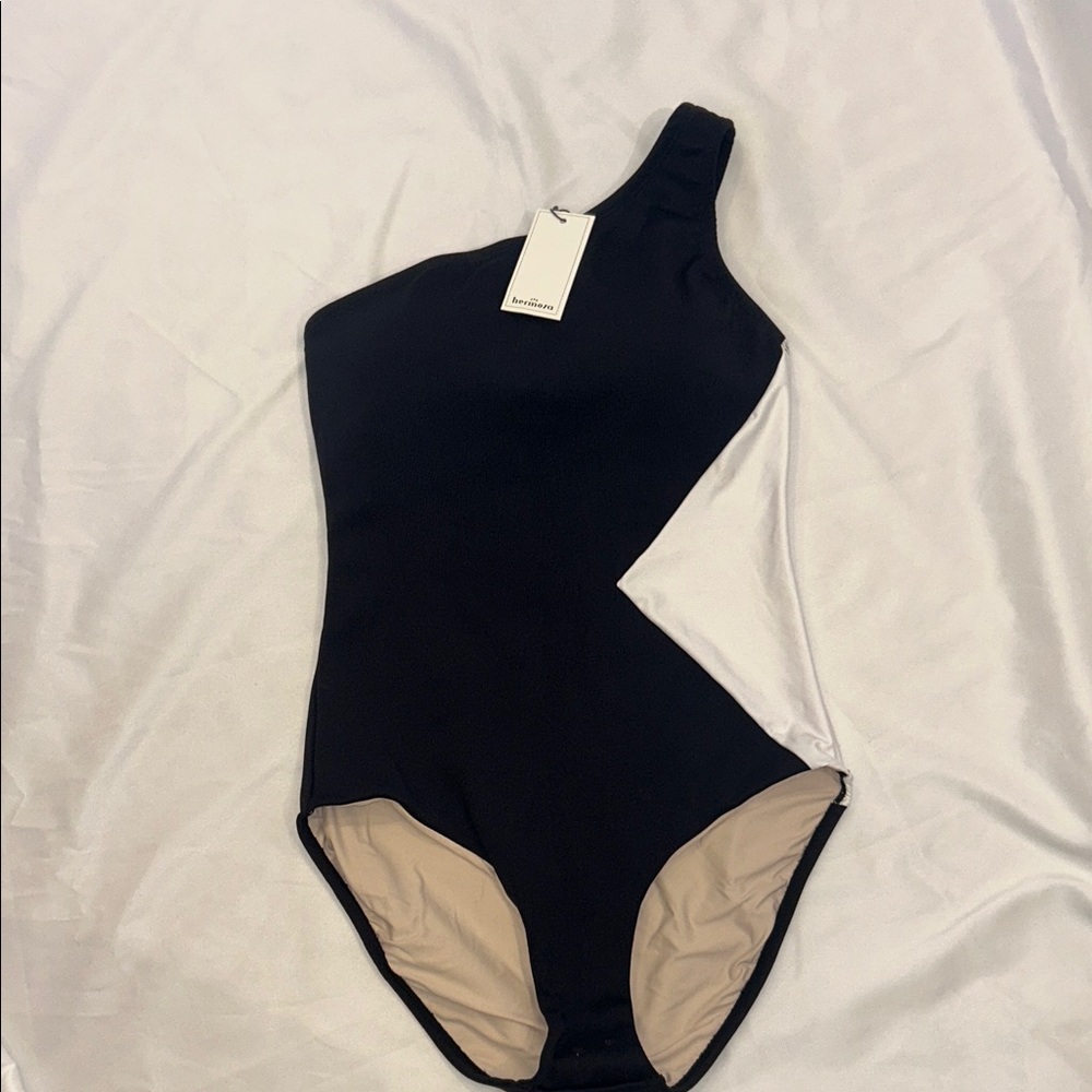 Hermoza Cream and Black Swimwear